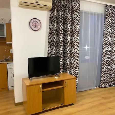 Tavra Apartment