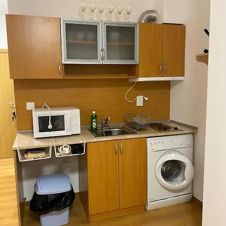 Tavra Apartment *