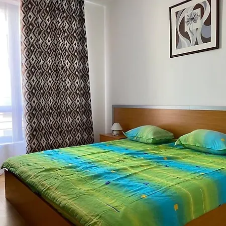 Tavra Lägenhet Slăntjev Brjag